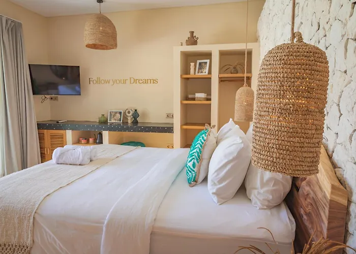 Hotel Lagoons - Retreat And *
