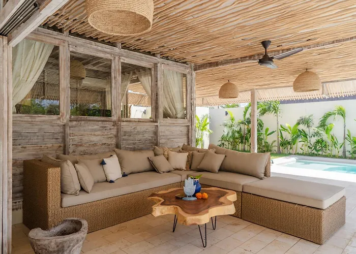Lagoons - Retreat And Hotel