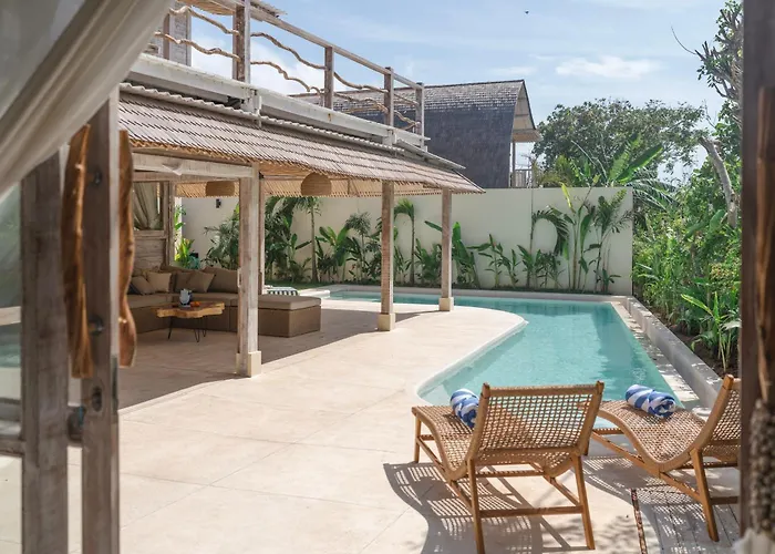 Lagoons - Retreat And Uluwatu (Bali)