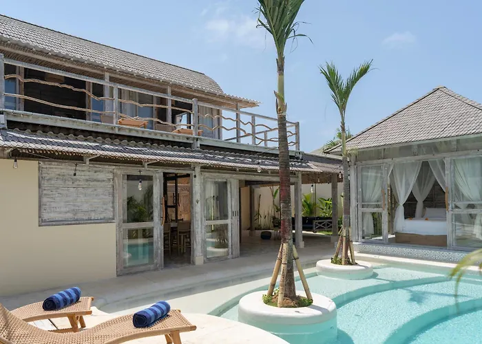 Lagoons - Retreat And Hotel *
