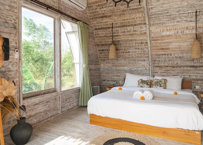 Hotel Lagoons - Retreat And *