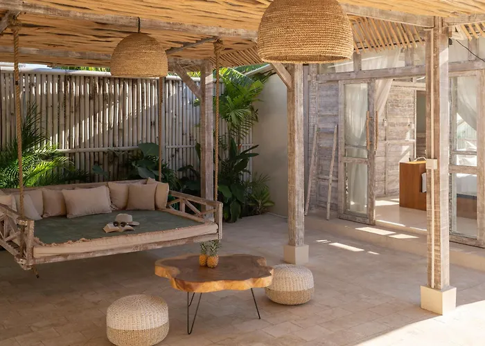 Lagoons - Retreat And Hotel Uluwatu (Bali)